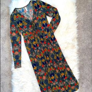 Long-sleeve Floral Midi dress